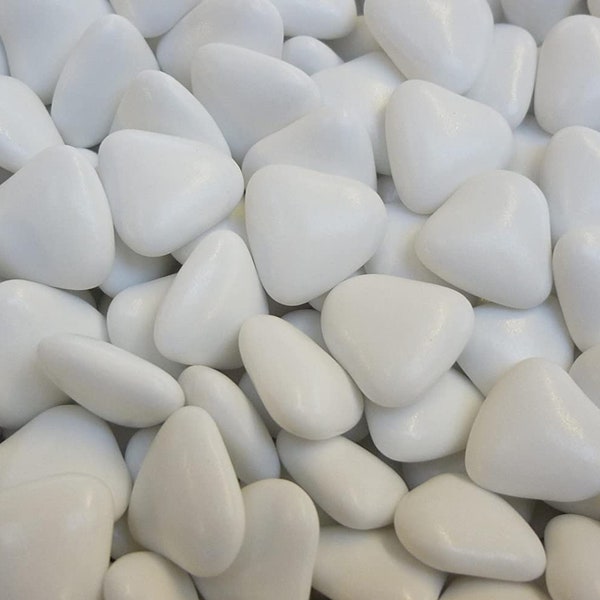 Wedding Hearts Confetti White - 1 Kilo Box of Italian Chocolate hearts with thin sugar coating (2.2 lbs) *SALE*