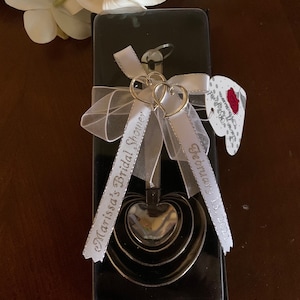 Personalized Heart-Shaped Measuring Spoons Favors in Gift Box with Personalized Ribbons and Confetti - Wedding Favors