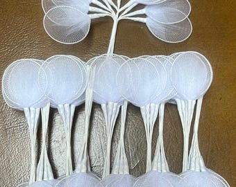 120 leaves Jordan Almond Wire holders for wedding favors with Confetti