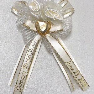 Corsage personnalisé coeur de mariage/mariée (capias) avec bouquet de fleurs et épingle - Lot de 10