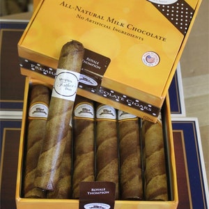 Royal Chocolate Cigars Round - Box of 12 Personalized Chocolate Cigars in a Fancy Cigar Box