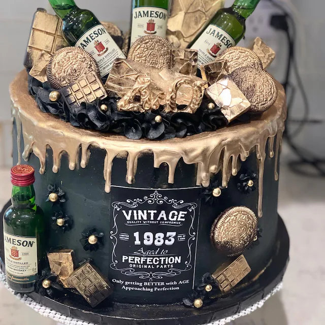 48 Stück Whiskey Cupcake Topper ‚Aged To Perfection‘ – Party-Deko Für Whiskey-Partys & Geburtstage