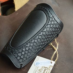 Armschutz für traditionelles Bogenschießen.