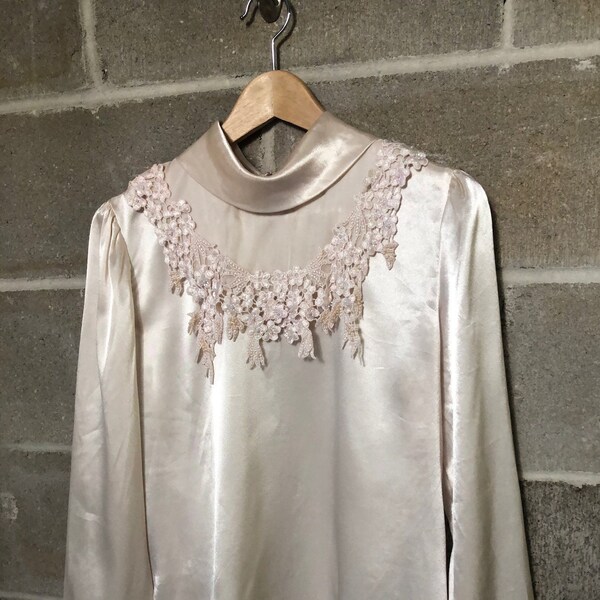 Gorgeous Vintage Silk Victorian Blouse with Beaded Detailing