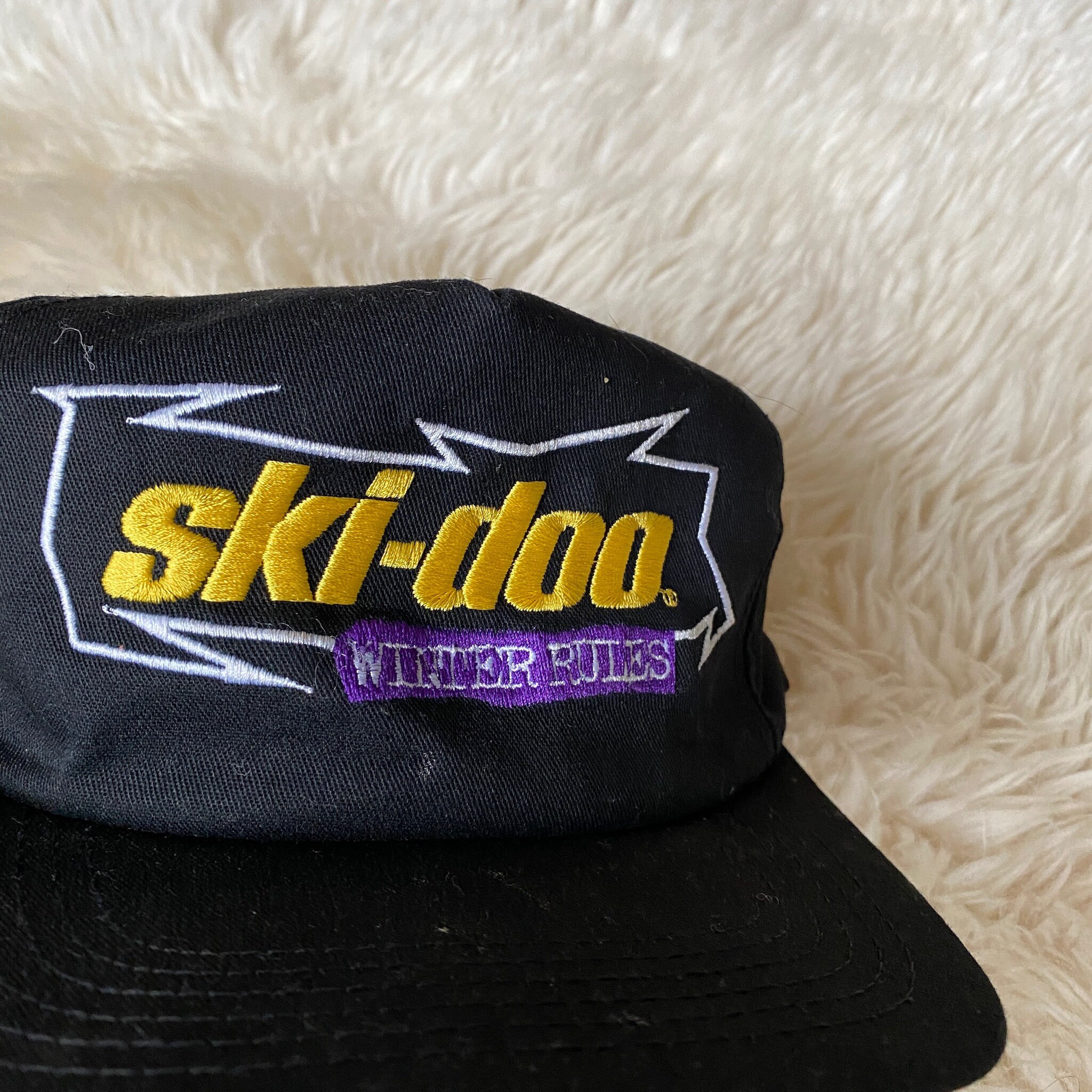 ski snapback