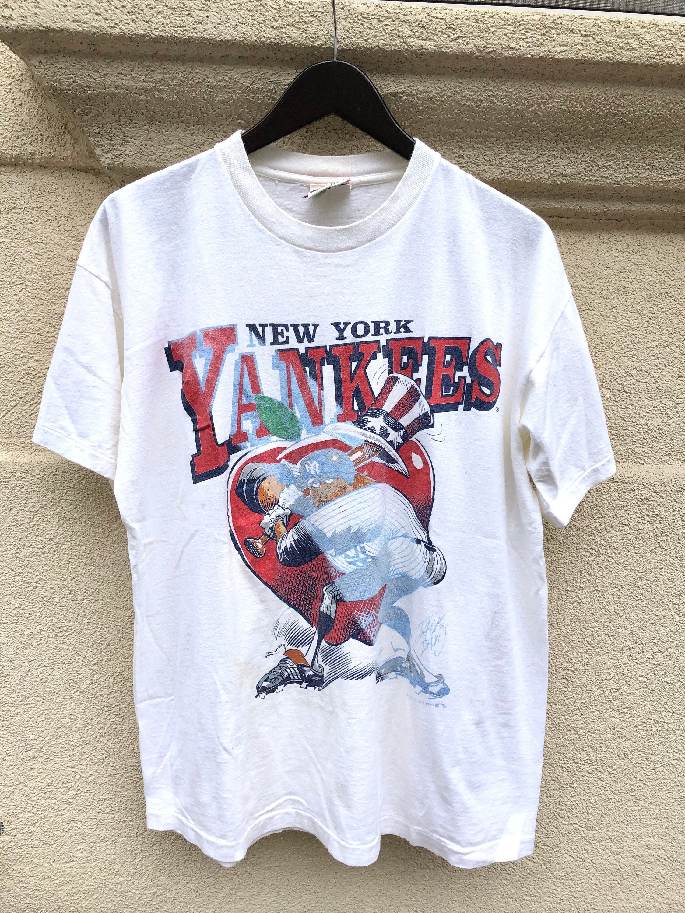 Super Soft Tee New York Yankees Vintage Logo SlimFit T-Shirt Adult &  Youth Sizes
