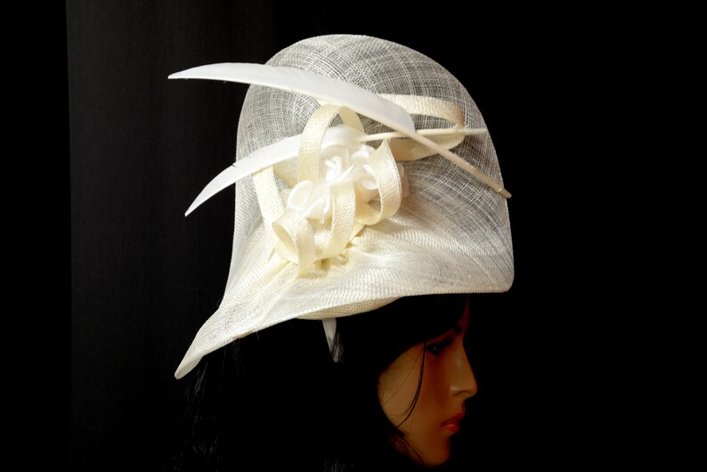 Dressy, Unique shape Fashion Wedding,Church,Formal Elegant New High Quality Ivory Sinamay Fascinator Beautiful Kentucky Derby Fancy
