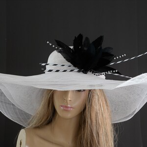 1980s Ivory Felt Church Hat With Huge 