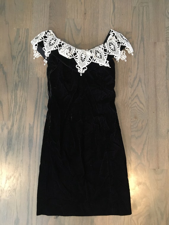 80s Dark, Velvet Prom Dress, Sleeveless, White Chest Lace, Zipper, Open  Neck, Fashion, Clothes, Outfit, Vintage, ~ 20-01-1108 - Etsy
