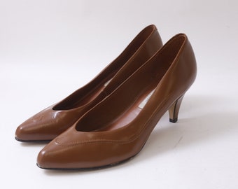 Brown Heels, Leather, Carriage Court, Size 7, Women Shoes, Fashion, Clothing, Outfit, Vintage, ~ 20-01-347