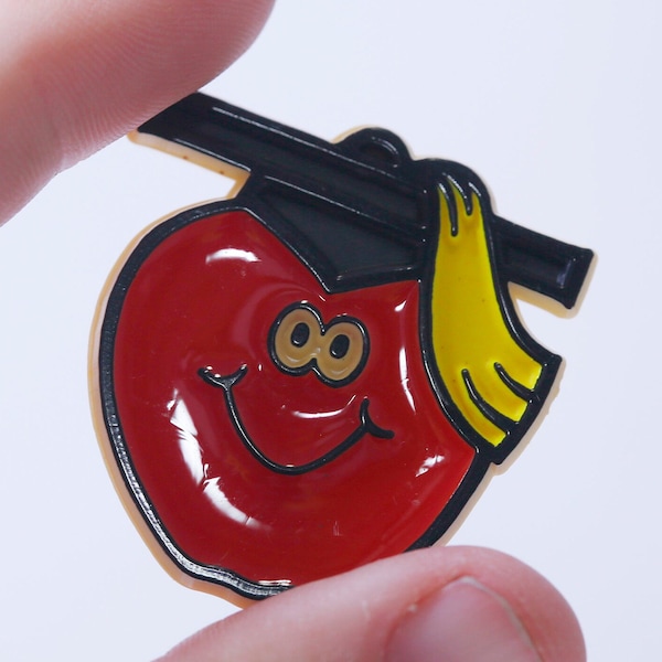Graduate, Red Apple, Smiling Face, Pin, 1981, Hallmark, College, University, Student, Gift, Accessory, Collectible, ~ 231022-WH 603