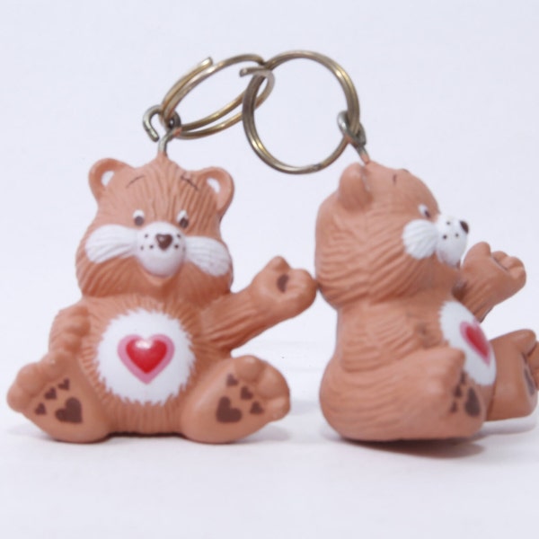 Care Bears, Tenderheart Bear, Figurine, Attachables, Set of Two, Porte-clés, Porte-clés, Porte-clés, Suspendu, vintage, ~ 20-01-287