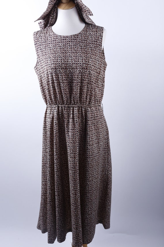 ugly brown dresses Attractions Service Shoes main image 0