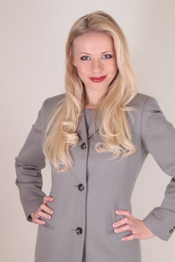 ladies grey dress jacket Kiton Women's Grey Wool Casual Buttonless Blazer IT 46/US 12/14 –  eHABERDASHER