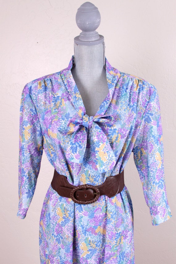 Vintage 1970's Perriwinkle Flowy Business Dress S… - image 1