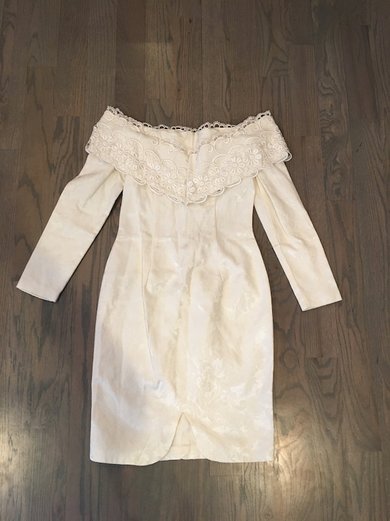 90s White, Floral, Dress, Decorated Chest, Open Neck, Long Sleeves, Back Zipper, Evening, Party, Fashion, Outfit, Vintage, ~ 20-35-1245