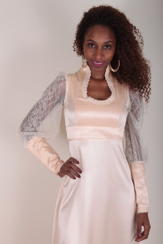 peasant prom dress Stunning, Gunne Sax, XS, Peasant Dress, 1970's, Pink Lace, Costume,  Mideval, High Collar, Prom Dress ~ Boom Thang ~ 20-01-585