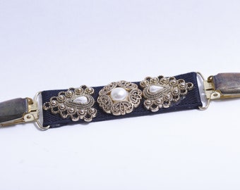 Clip de serrage pour robe avec trois broches de perles, 6", broche à clip, bijoux, style classique, accrocheur, mode, accessoire, ~ WH-021 556