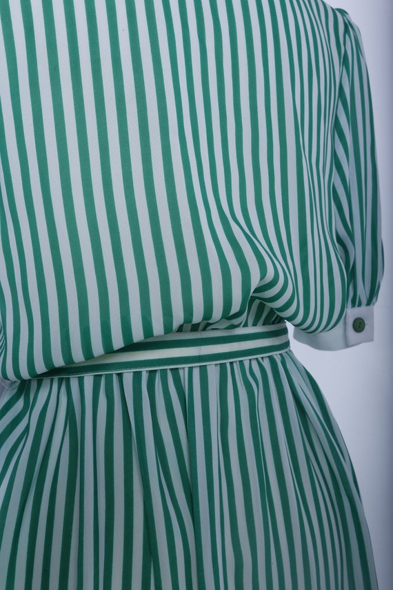 70s Dress, Striped, White, Green, Belt, Short Sle… - image 6