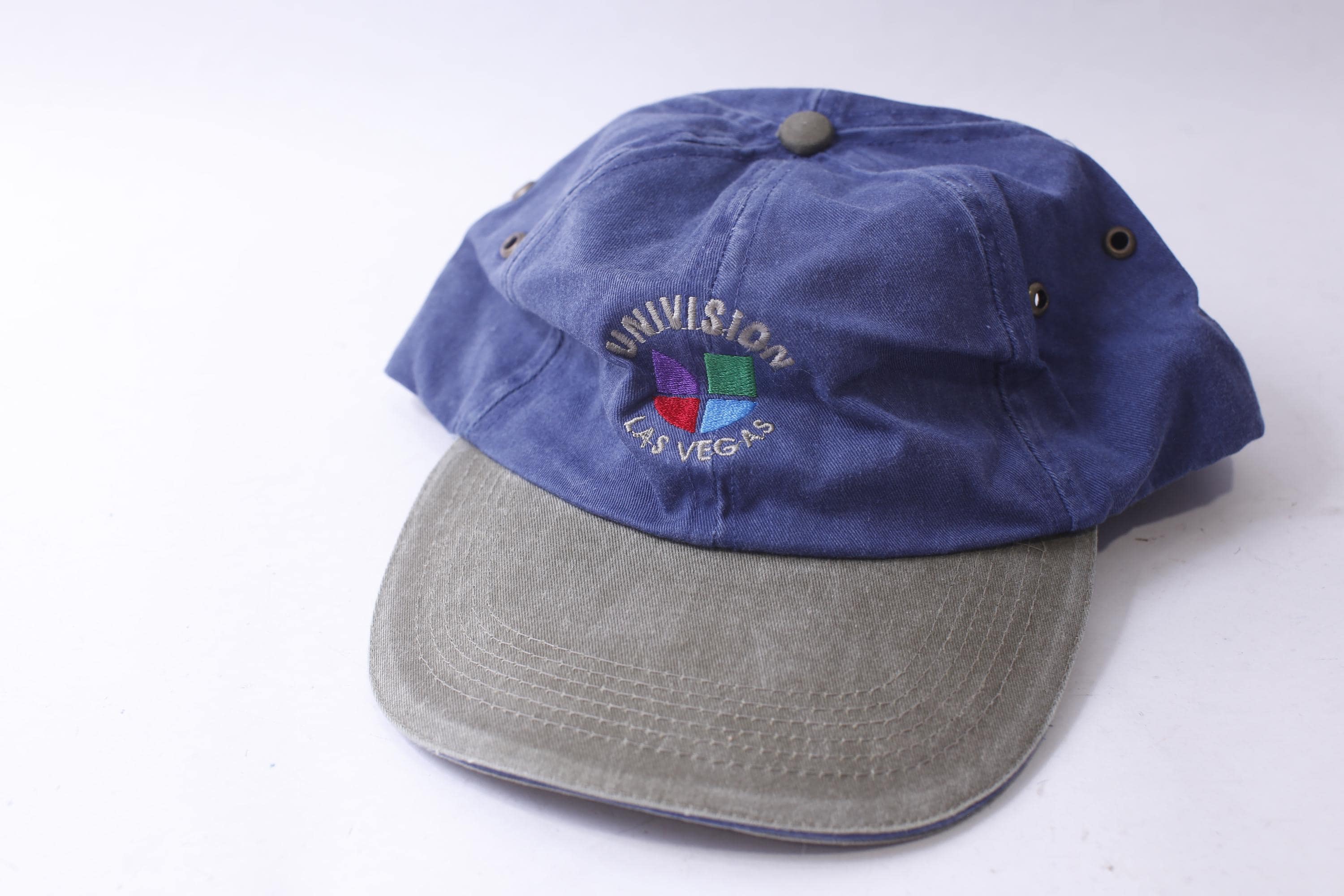Univision Las Vegas, Blue-gray Baseball Cap, Embroidered