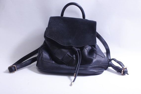 Black Women Backpack, Moda Luxe, Floral Inside, Sleek  display picture 3