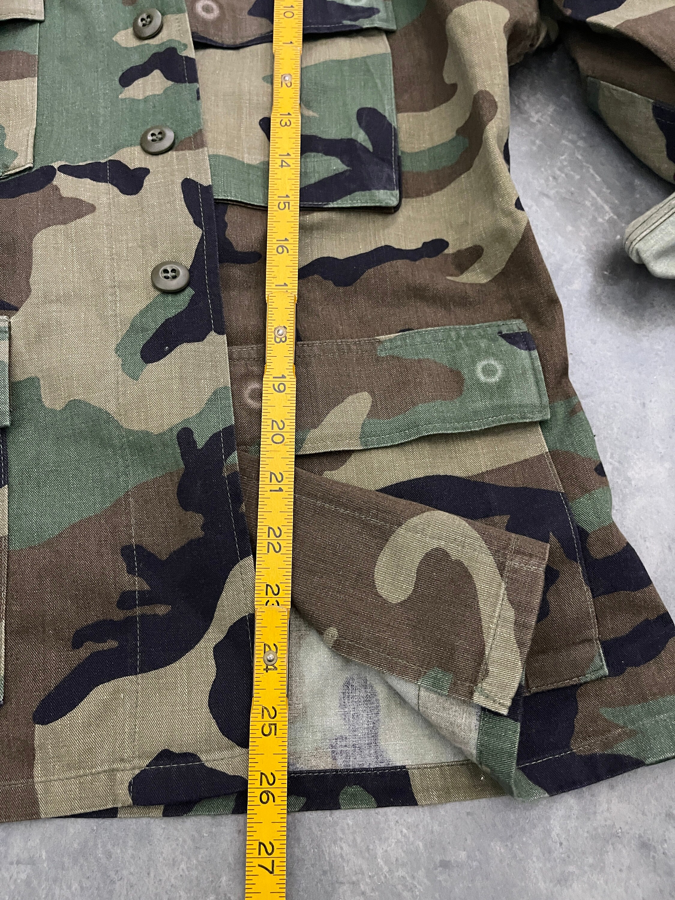 ジャケット・アウター U.S. ARMY - CAMOUFLAGE OVERSIZE COAT Vintage Woodland Camo Jacket | US ARMY With Patches | 80s