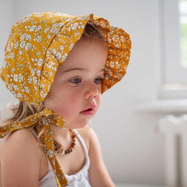 Liberty Print Bonnet - senf Kleinkind Bonnet - Baby Sun Hat - Floral Baby Bonnet - Sonnenhut für Kleinkind - Vintage Baby Bonnet