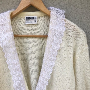 Vintage lace collar cardigan image 3