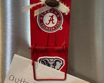 FREE SHIPPING: Alabama Crimson Tide Bama Roll Tide football fan Clever Mousetrap Memo Holders, photo holders, altered mousetrap magnet