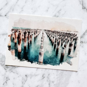 Princes Pier Port Port gezeichnet von Australien Bordeaux Postkarte | Australische Postkarte | Postcrossing (PC-036)