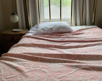 Vintage Woven Iris Coverlet | Blush & Cream Cottage Bedding | Textured Floral Bedspread