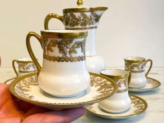 Hand Painted Prussia Tea Pot (DEB) Hand Painted Prussia Tea Pot (DEB)