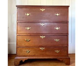 Early American Pennsylvania Pine Chest of Drawers (SHIPPING NOT FREE)