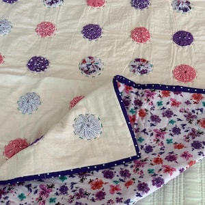 Pink & Purple Floral Yo-Yo Quilt