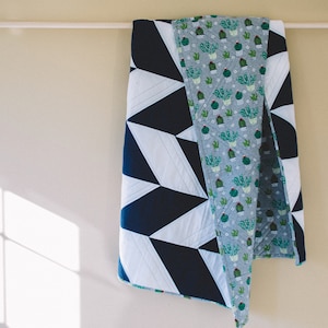 Oversized Navy & White Cactus Herringbone Quilt