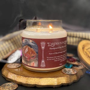 Vela de cera de soja perfumada de 473 ml con diseño de dragón // Aroma a naranja sanguina y jengibre / Regalo TTRPG / Vela acogedora / Decoración del hogar Castlecore