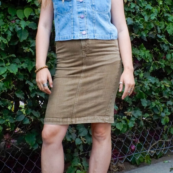 90s 00s Tan Brown Denim Pencil Skirt Country Western Prairie Frontier Old West Boho High Waist Sheath Leather Belt Buckle Ralph Lauren 27