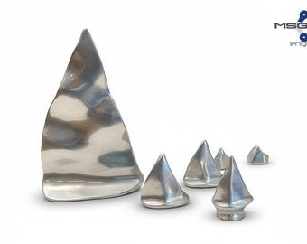 Juego de 6 esculturas de velero náutico abstracto moderno de mediados de siglo en aluminio