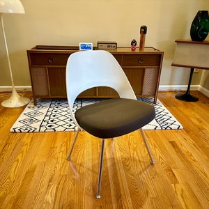 Knoll Saarinen Executive Armless Chair Dining or Office Free Shipping image 1