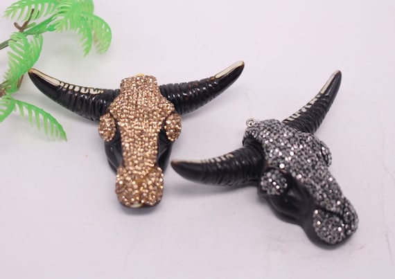 雄牛の角 人気商品 20個入り 黒牛骨角/牛頭/牛角/雄牛角コネクタ 黒と黄色の