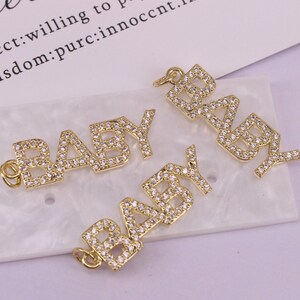CALIENTE 10 Unids 8x26mm Chapado en oro Forma de BEBÉ Cobre Metal Blanco CZ / Cuentas de circón conector Charm colgante / pulsera / collar, Hallazgos de joyería
