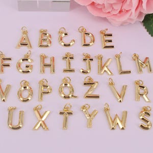 HOT 26 peças 10x15mm banhado a ouro alfabeto letras A-Z pingente contas, contas de metal cobre, conector charme/brincos/colar, descobertas de joias