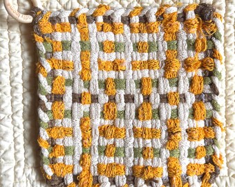 Handwoven small potholder