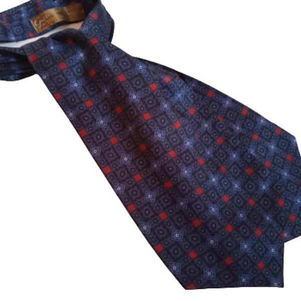 Vintage Groom's ascot tie Grosvenor by Tootal cravat 70s