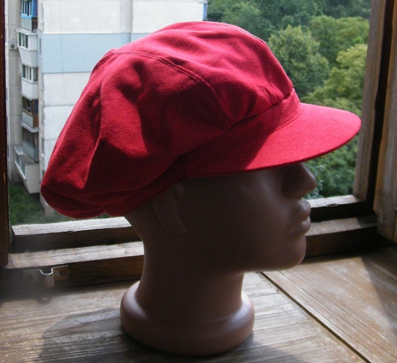red velvet hat