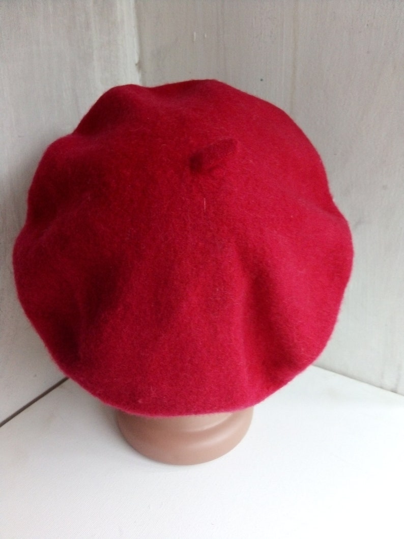 Vintage Red French beret hat wool beret Warm felt beret | Etsy