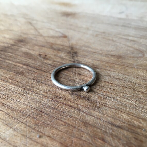 PEBBLE OR RING GOLD here's / PEBBLE Ö RING