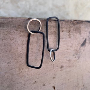 Poteaux ronds et rectangles