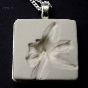 Flower necklace, matt porcelain, 76 cm 925 silver/ antique silver setting image 3