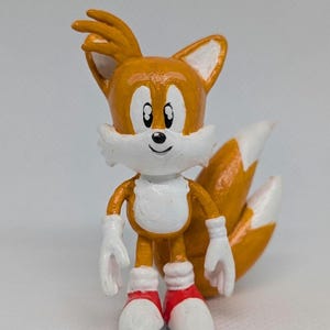 FIGURINE SALE (Tails Prower)